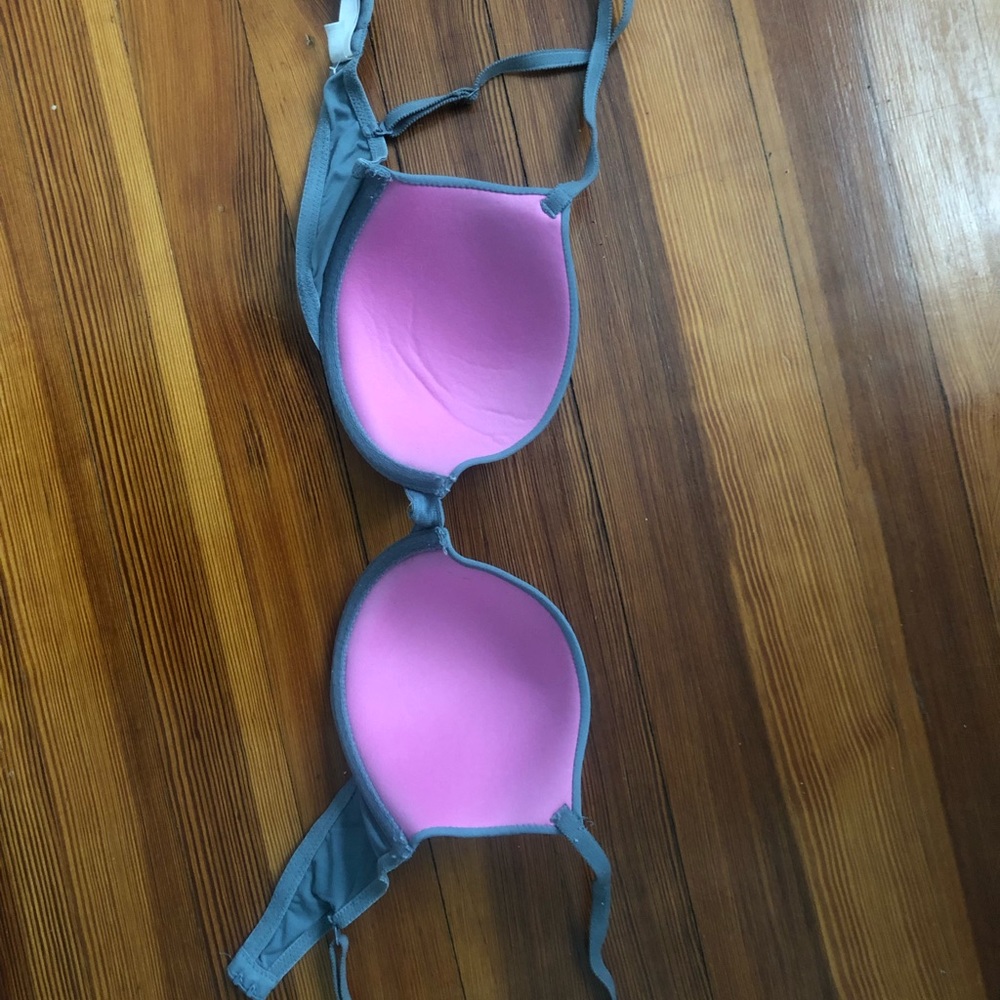 Pink 32D bra - Picture 2 of 2